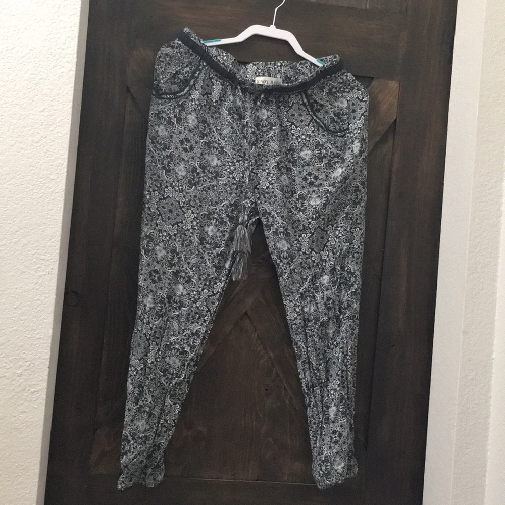 Knox Rose slouchy pant size M